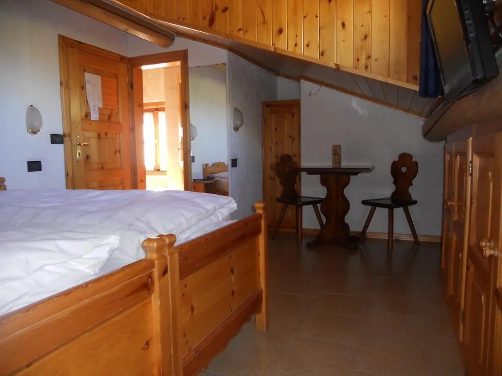 Hotel Affittacamere Baita Betulla Livigno Italy